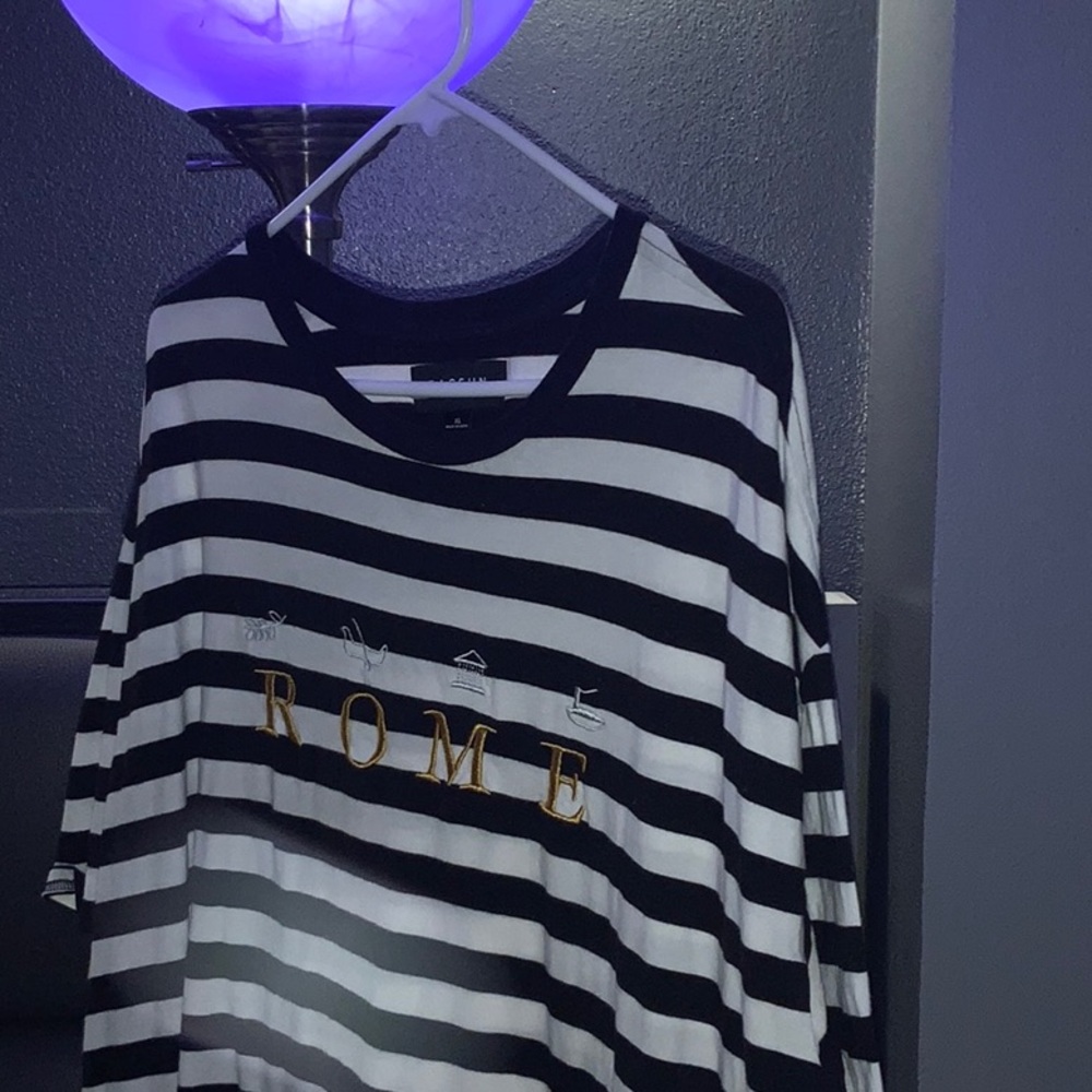 ROME ( PACSUN ) limited time only t-shirt